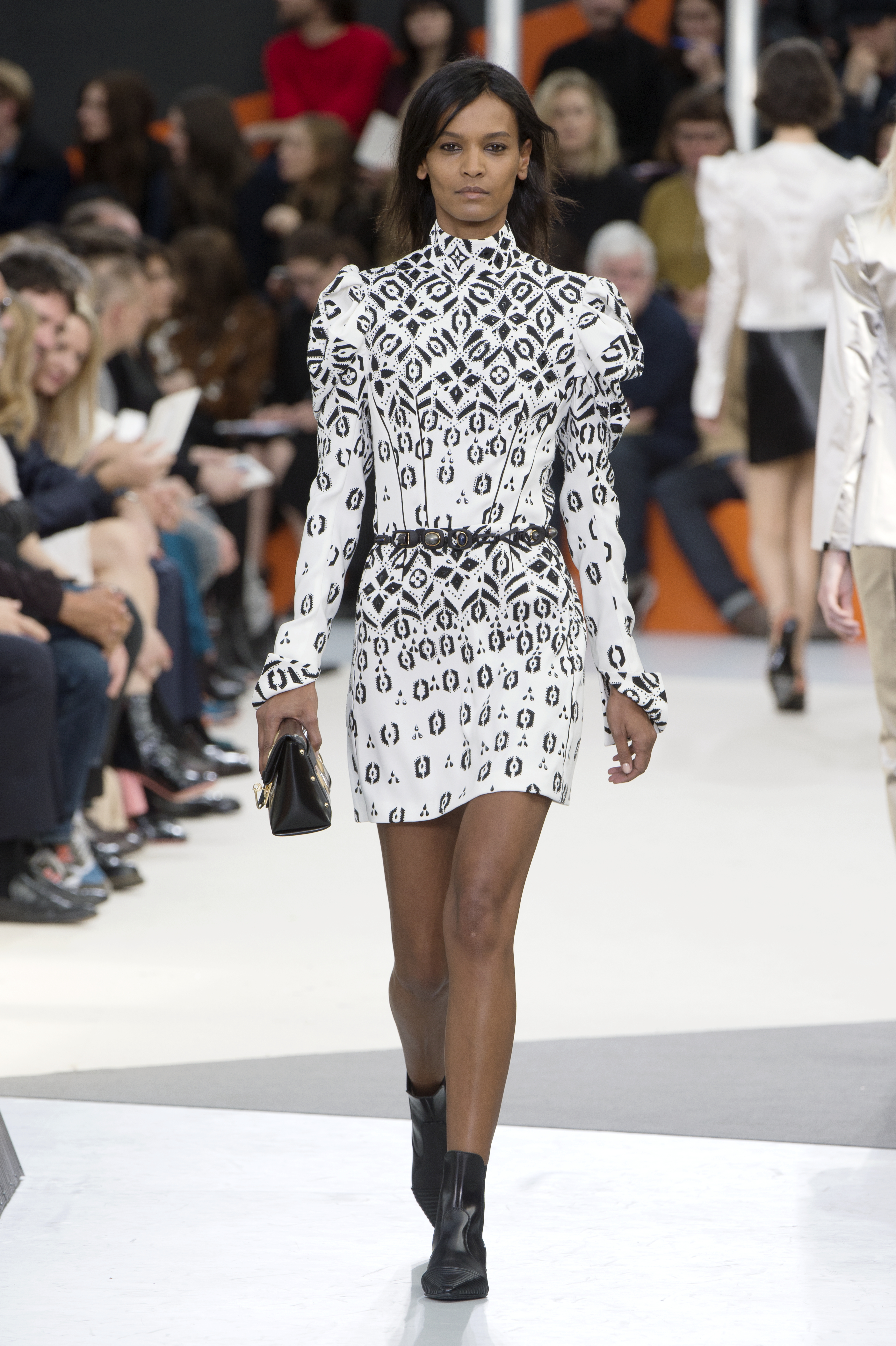 Louis Vuitton SS15  Fashion, Velvet fashion, Fearless fashion